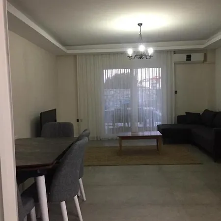 Mustakil Havuzlu Çeşme